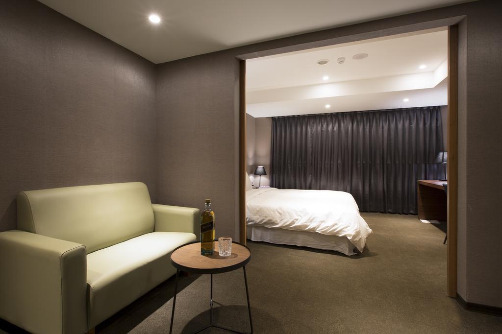 Noble Hotel Тайпей Екстериор снимка