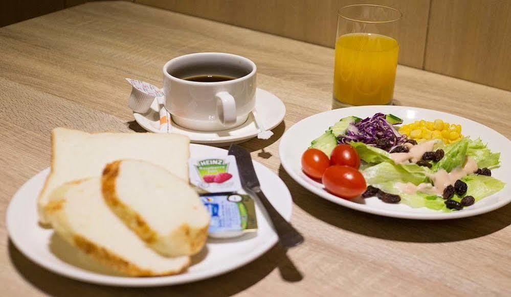 Noble Hotel Тайпей Екстериор снимка