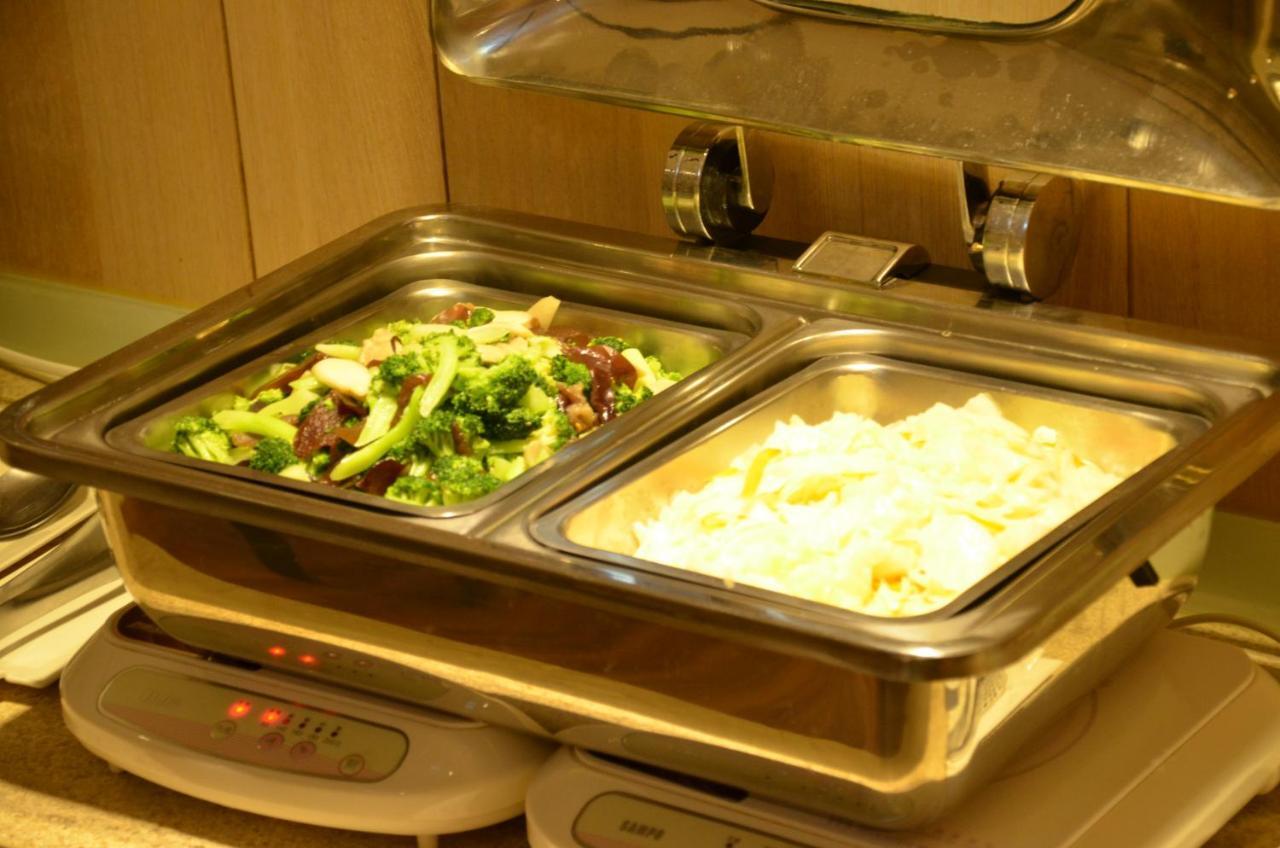 Noble Hotel Тайпей Екстериор снимка